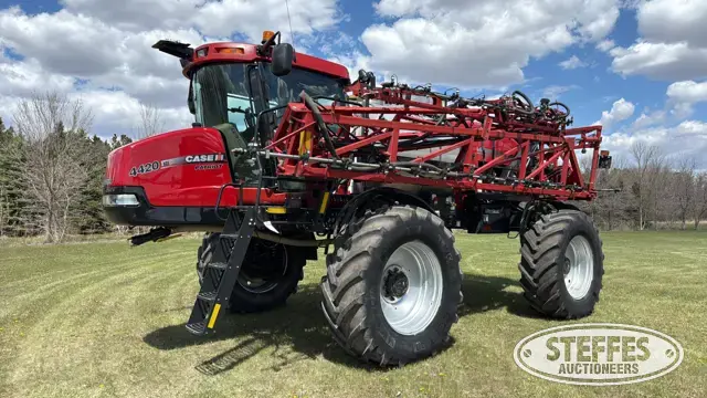 2011 Case IH Patriot 4420