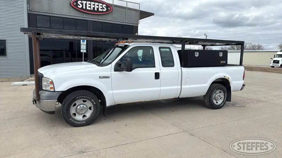 2006 Ford F-350 Super Duty XL 1 Ton Pickup