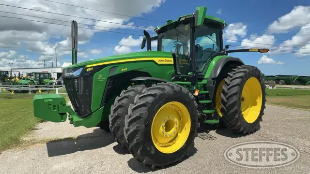 2023 John Deere 8R 340