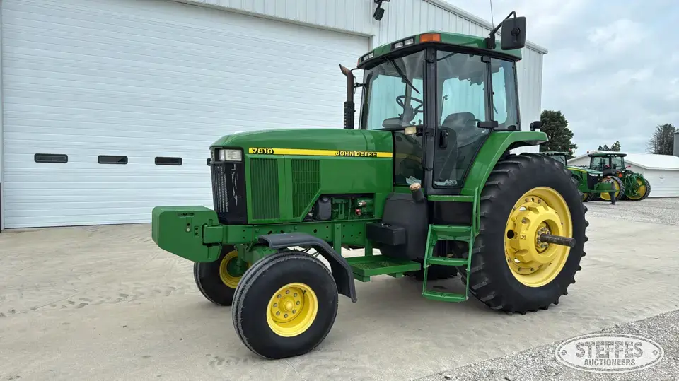 1997 John Deere 7810 2WD Tractor
