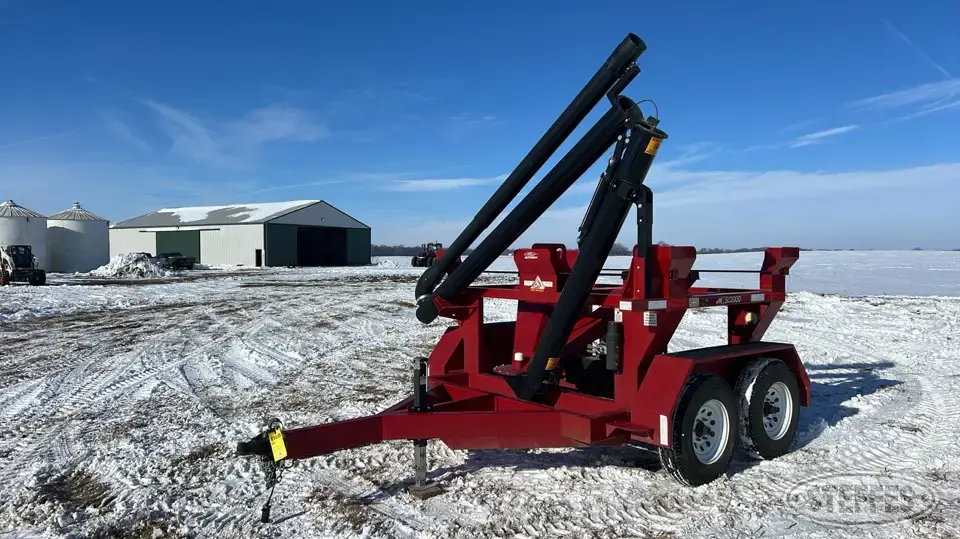 2013 Hitch Doc HSC2000 Box Seed Tender Trailer