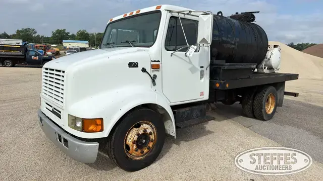 1995 International 4700