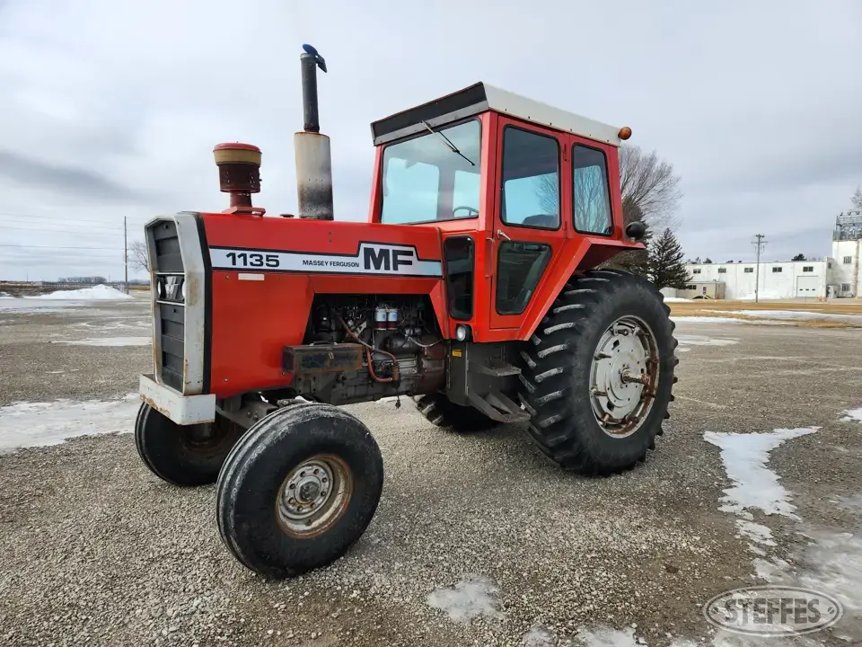 1977 Massey Ferguson 1135 2WD Tractor