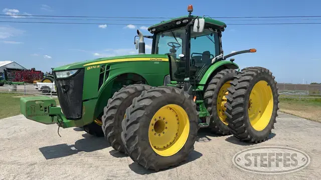 2014 John Deere 8370R