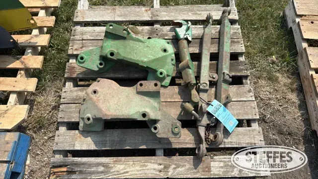 John Deere 3 pt. arms