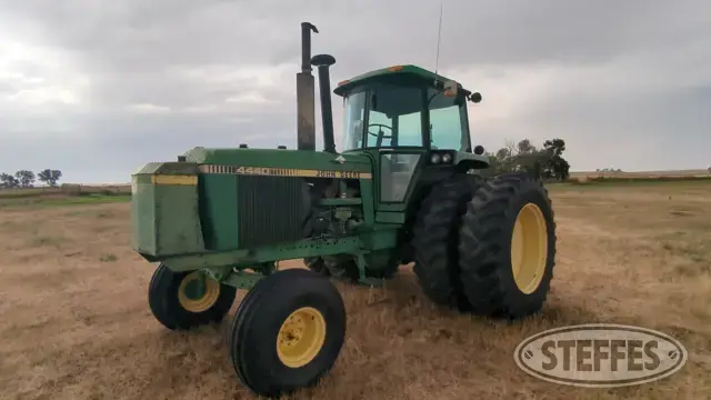 1982 John Deere 4440