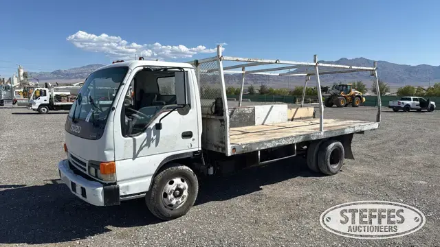 2000 Isuzu NPR