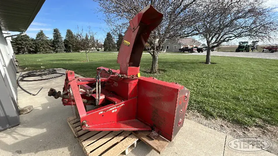 International 80 3 Pt. Snowblower
