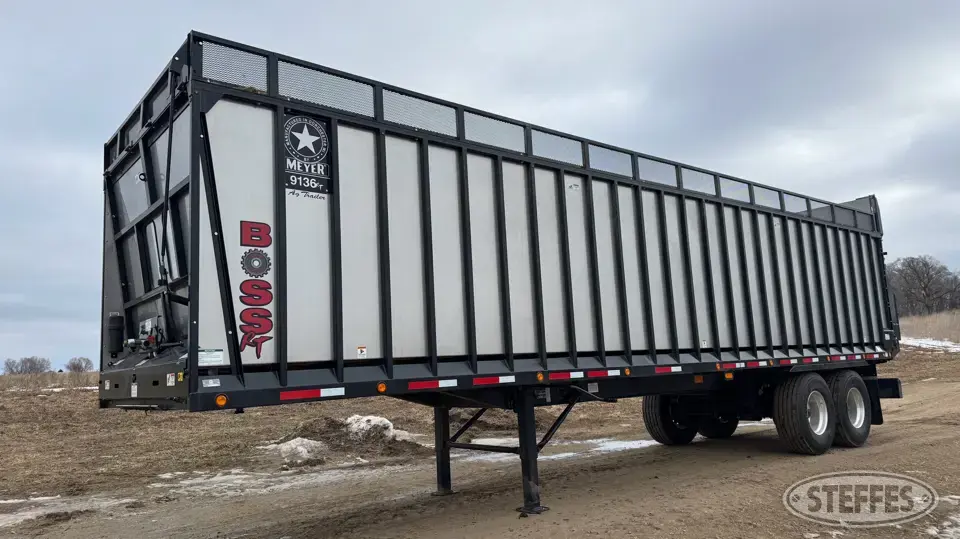 2022 Meyer 9136T Forage Wagon