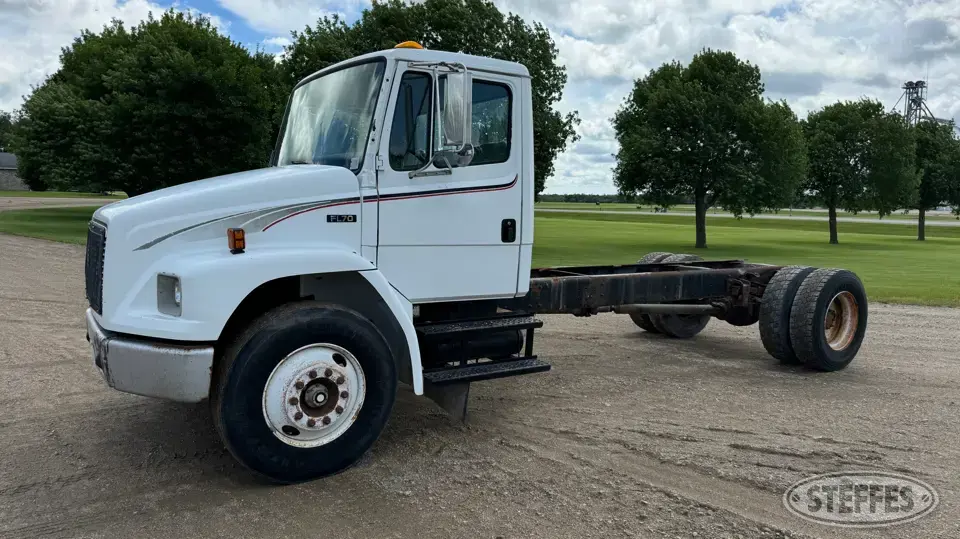 1993 Freightliner FL70 Cab and Chassis Truck