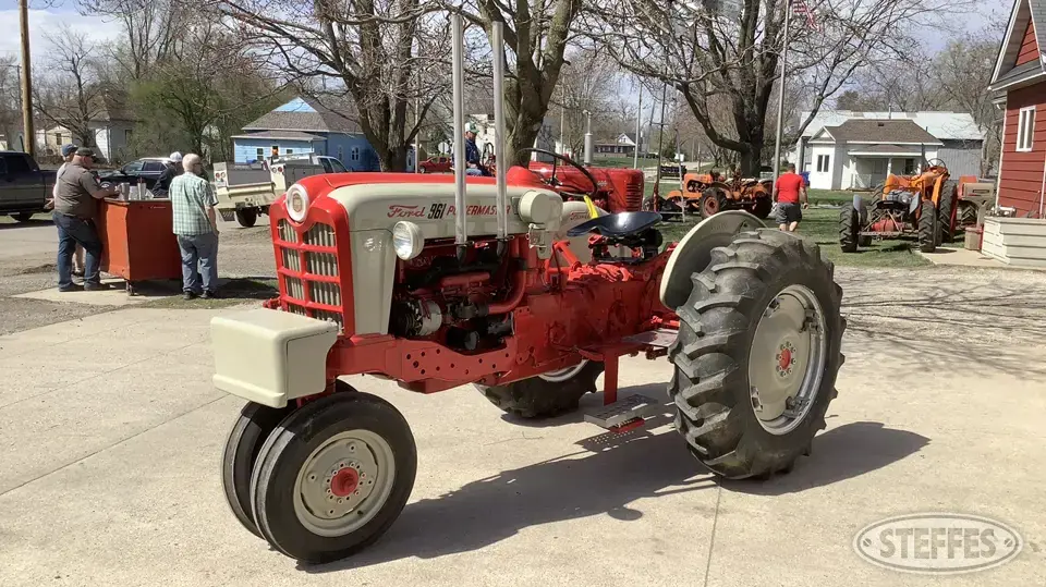 1958 Ford 961 Powermaster 2WD Tractor
