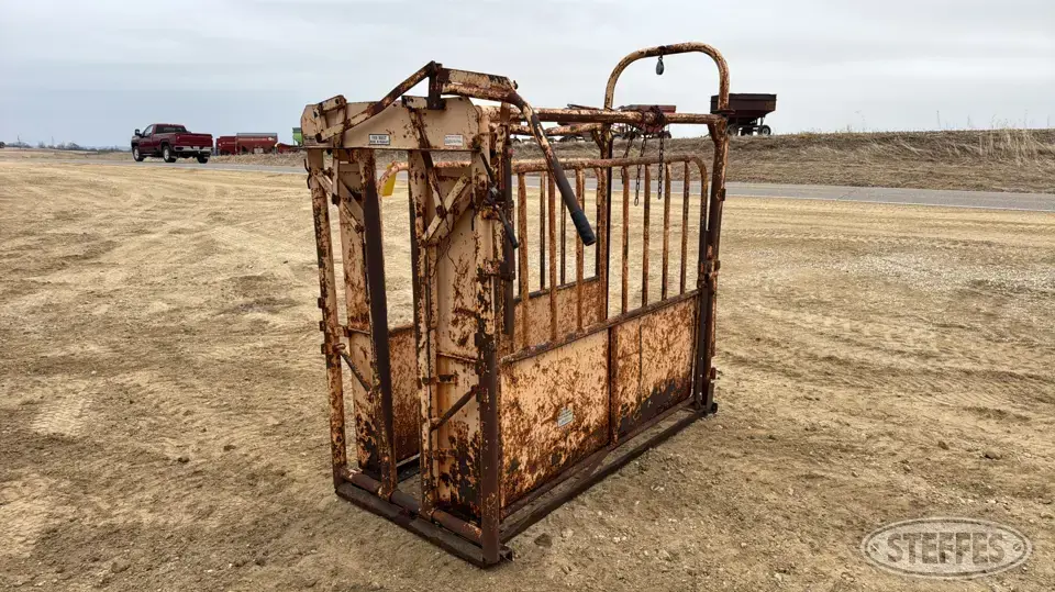 Cattle chute Squeeze Chute