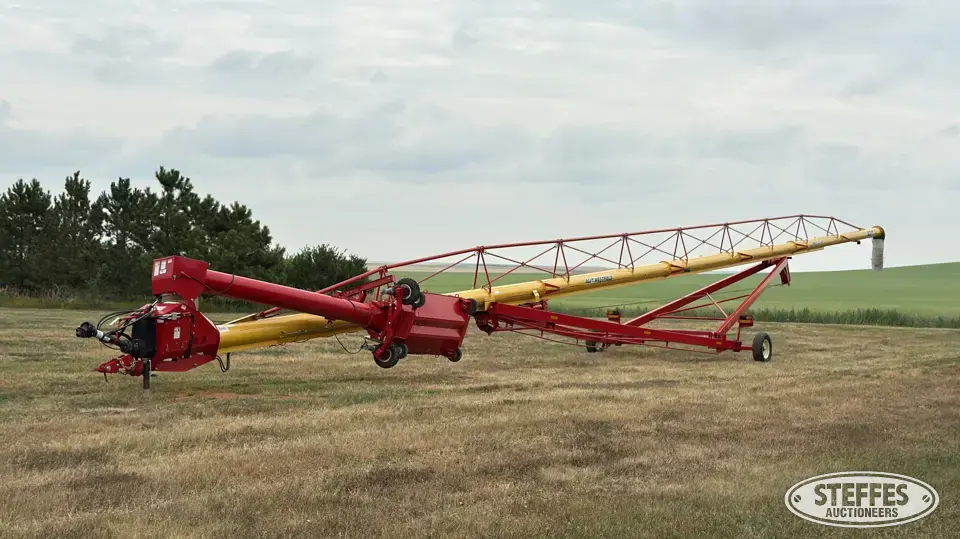 2023 AGI Westfield MKX2 13-114 Swing Hopper Auger