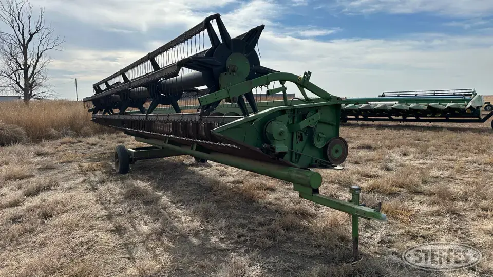 John Deere 230 Rigid Head