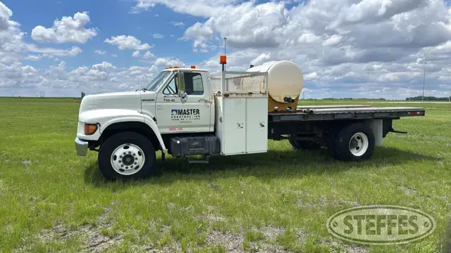 1998 Ford F-800