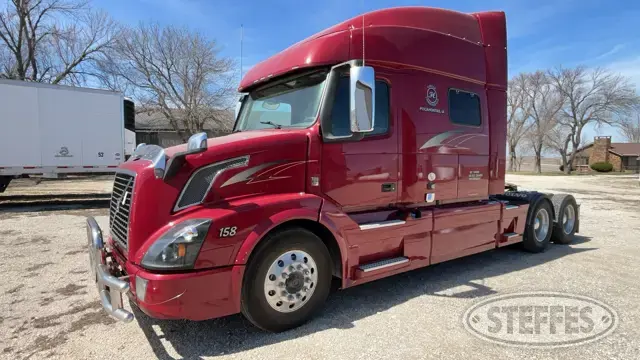 2017 Volvo VNL