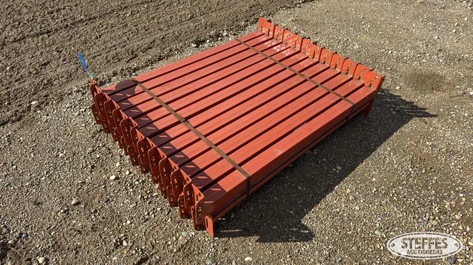 (24) Crossmembers Storage and Bench
