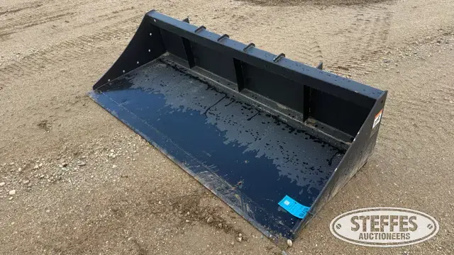 Pabreak skid steer bucket