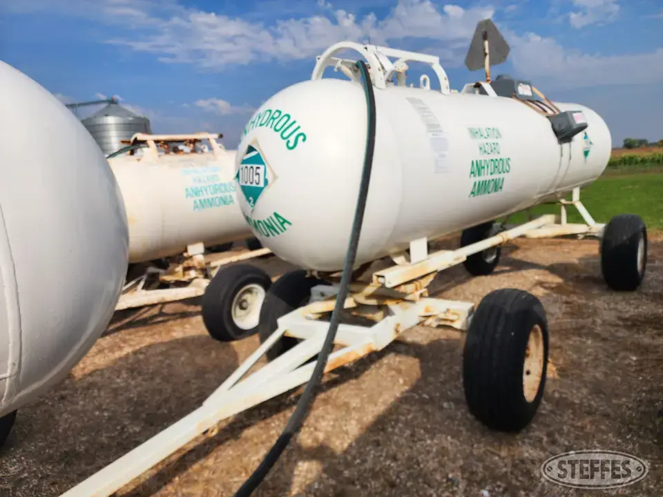 1,000 gal. NH3 tank NH3 Trailers-Tank