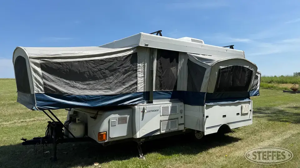 2005 Fleetwood Rushmore Camper