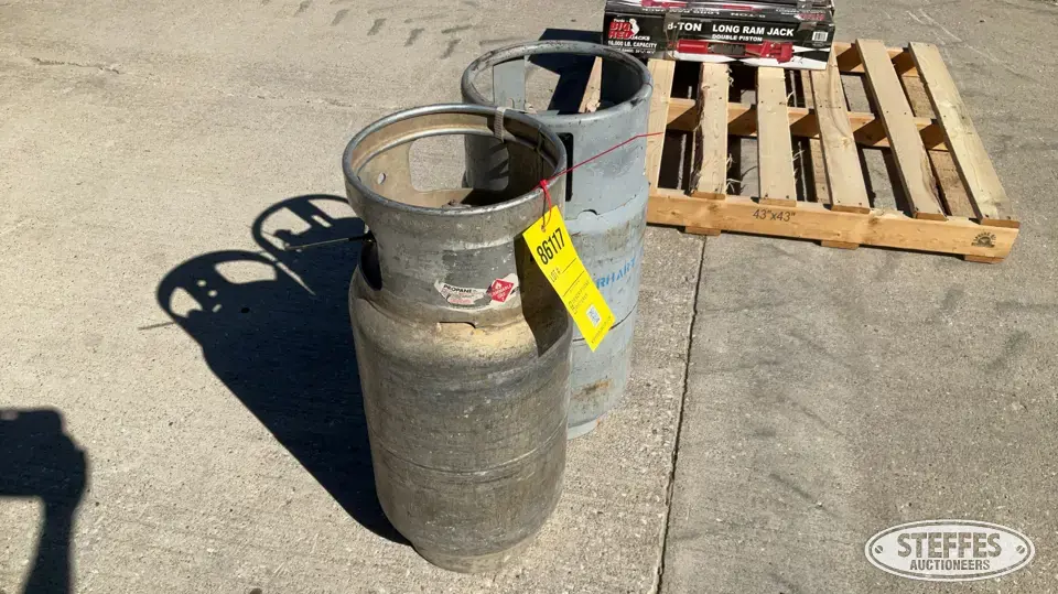 (2) 33 lb. forklift LP tanks