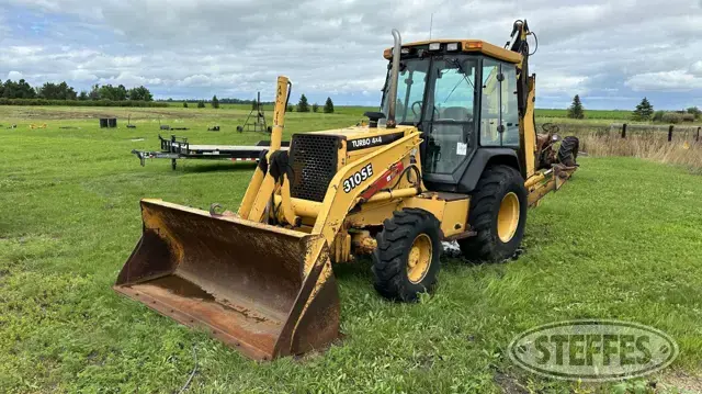 1997 John Deere 310SE