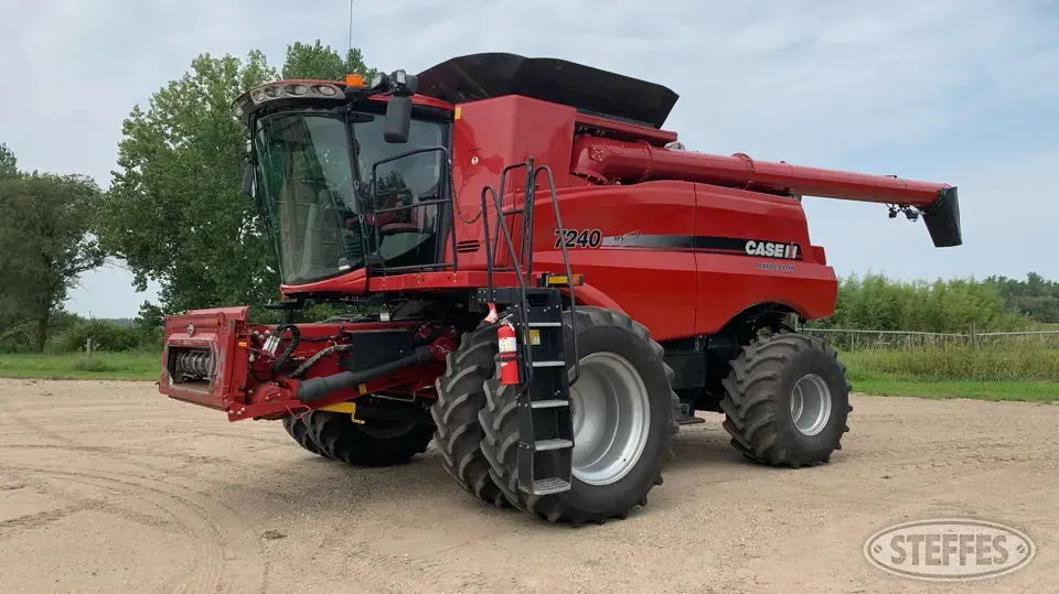 2015 Case IH 7240 Combine