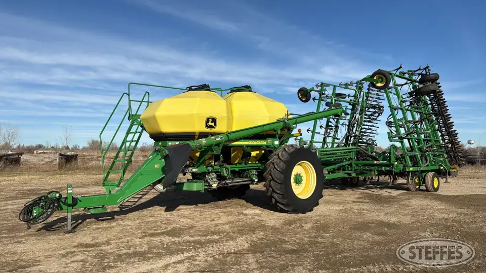 2012 John Deere 730 Air Drills and Air Seeder