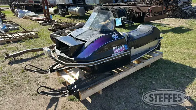 Arctic Cat EXT