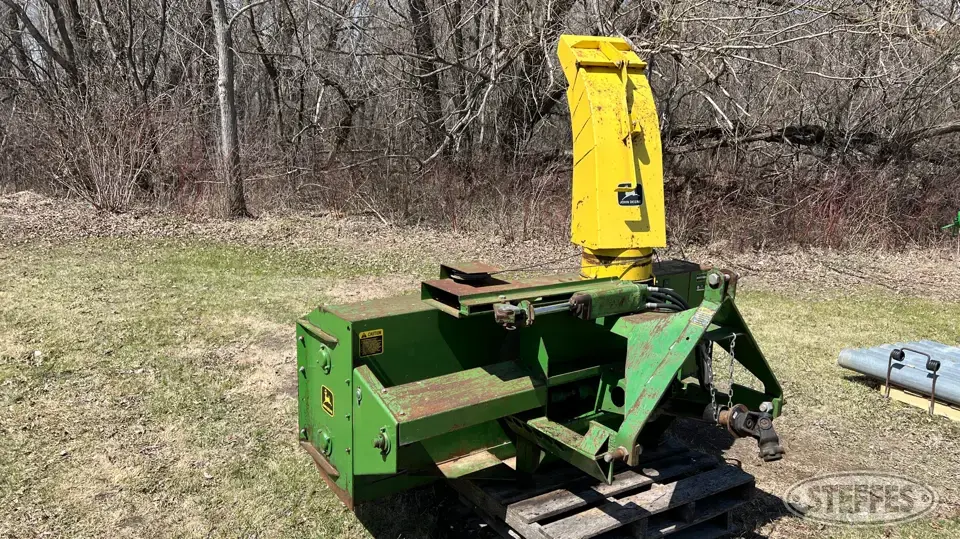 John Deere 270 3 Pt. Snowblower
