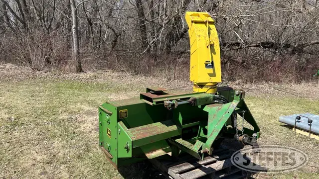 John Deere 270