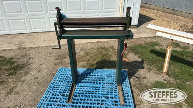 Slip roller