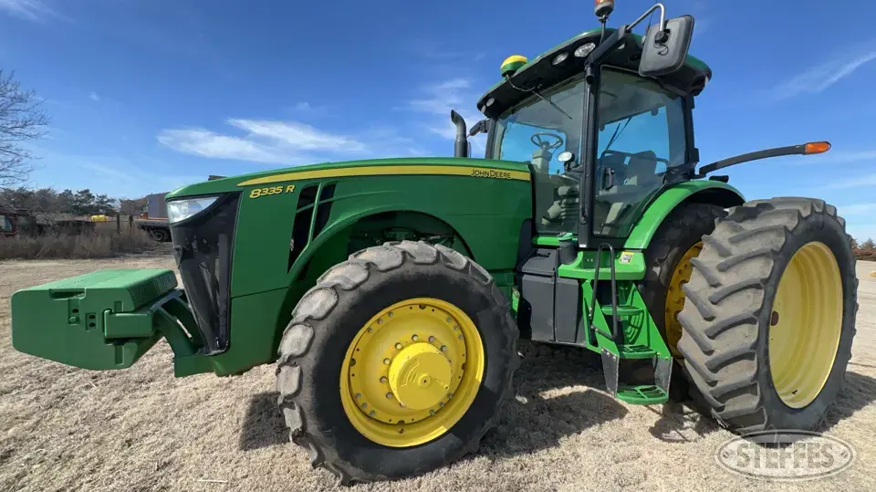 2013 John Deere 8335R MFWD Tractor