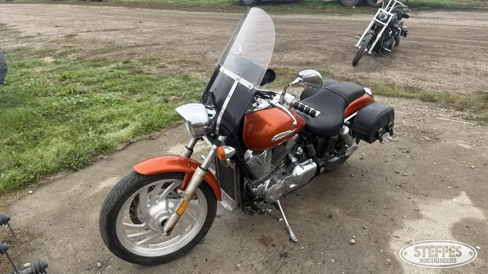 2004 Honda 1300 Motorcycles and Scooter