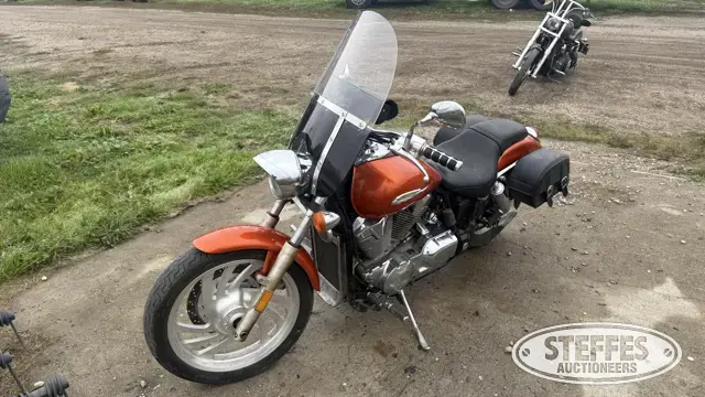 2004 Honda 1300