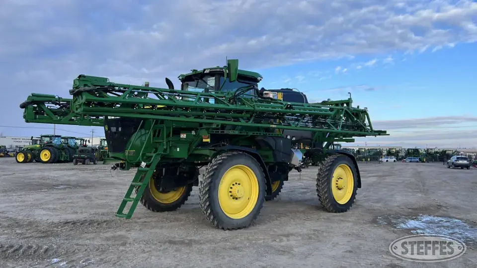 2022 John Deere 412R Self-Propelled Sprayer