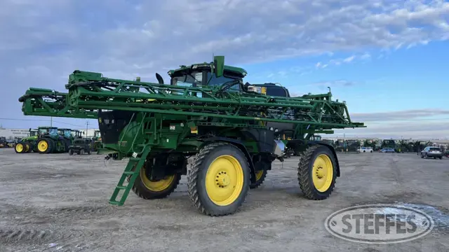 2022 John Deere 412R