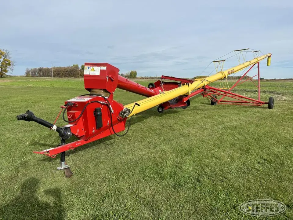 2017 Westfield MKX100-73 Swing Hopper Auger
