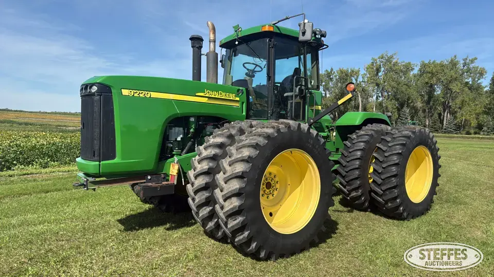 2004 John Deere 9220 4WD Tractor