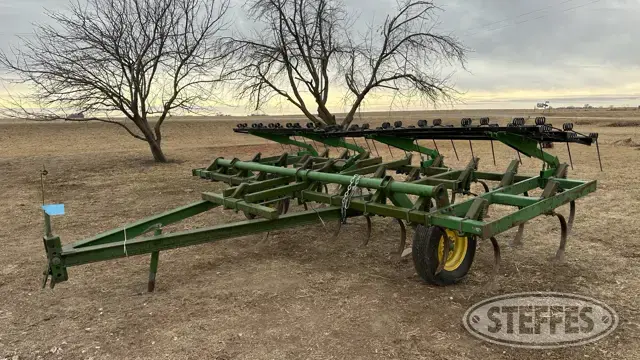 John Deere 1010