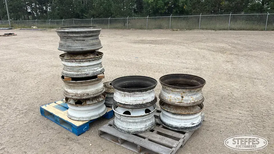 (13) 22.5" steel truck wheels Truck-Trailer Part