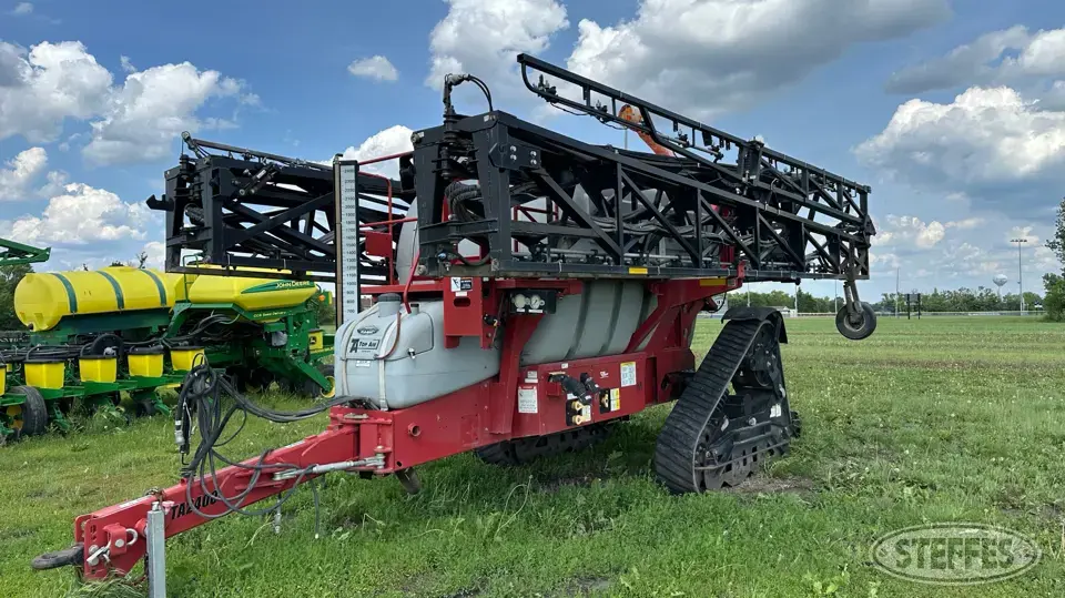 2013 Top Air TA2400 Pull-Type Sprayer