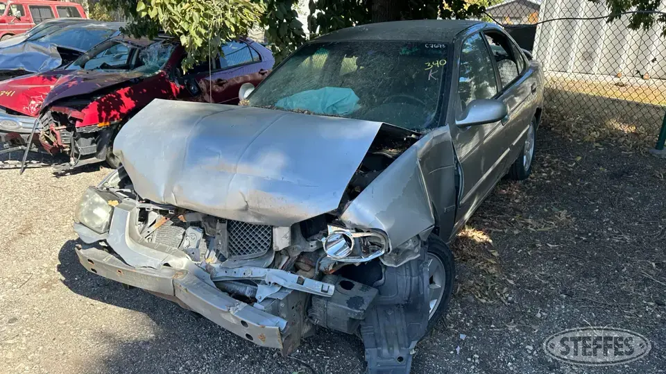2005 Nissan Sentra Car