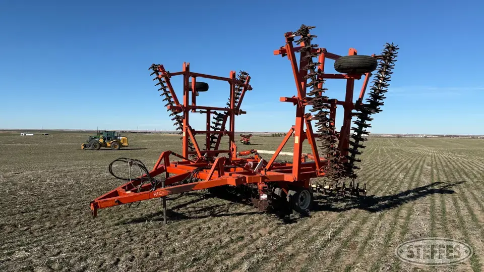 Richardson multi-weeder Soil Finisher