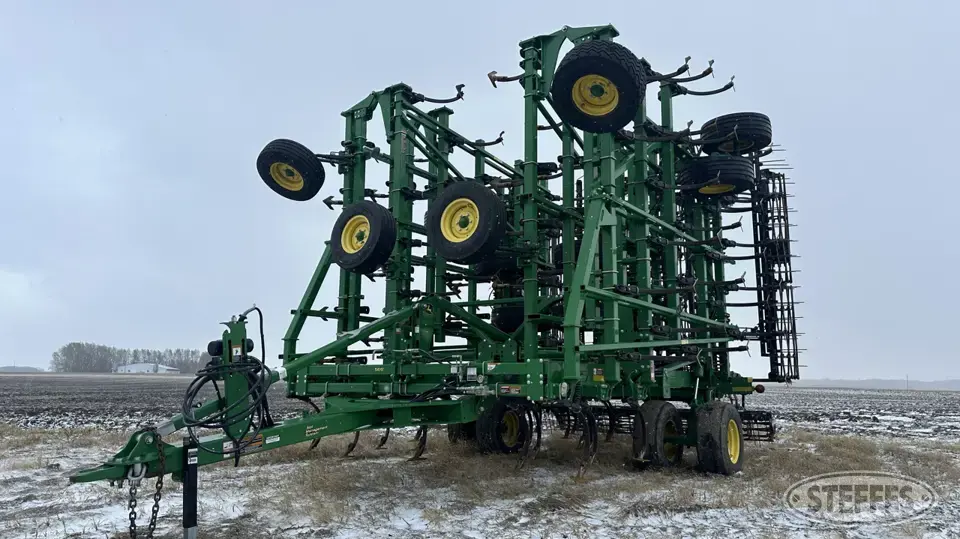 2020 John Deere 2230LL Field Cultivator