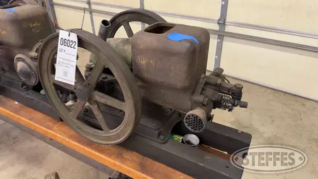 1931 John Deere E stationary engine