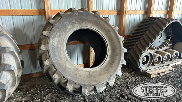 Michelin MachXBib 800/70R38 tire