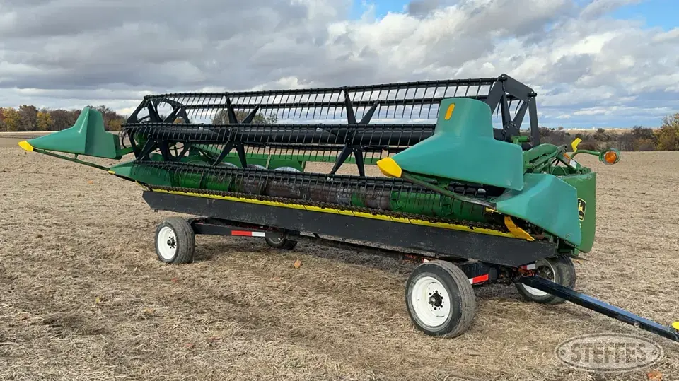 1996 John Deere 920 Flex Head