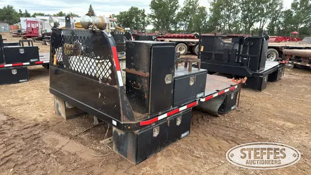 Knapheide flatbed
