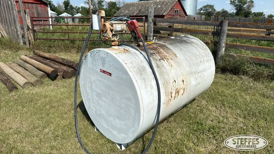 500 gal. fuel tank